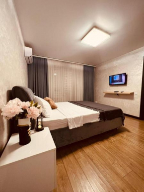 Luxury Home center